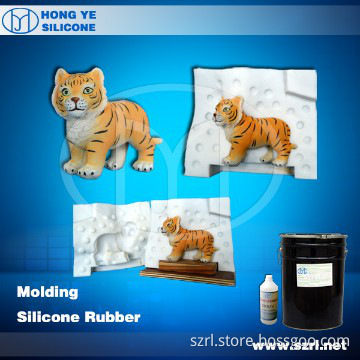 Moulding silicone rubber for animal sculptures